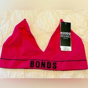 BONDS Originals Retro Rib Triangle Bralette